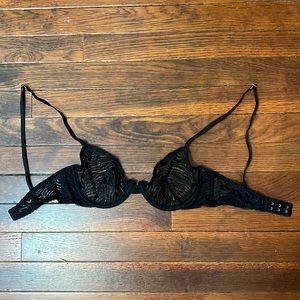 Victoria's Secret | unlined demi black lace bra 32C
